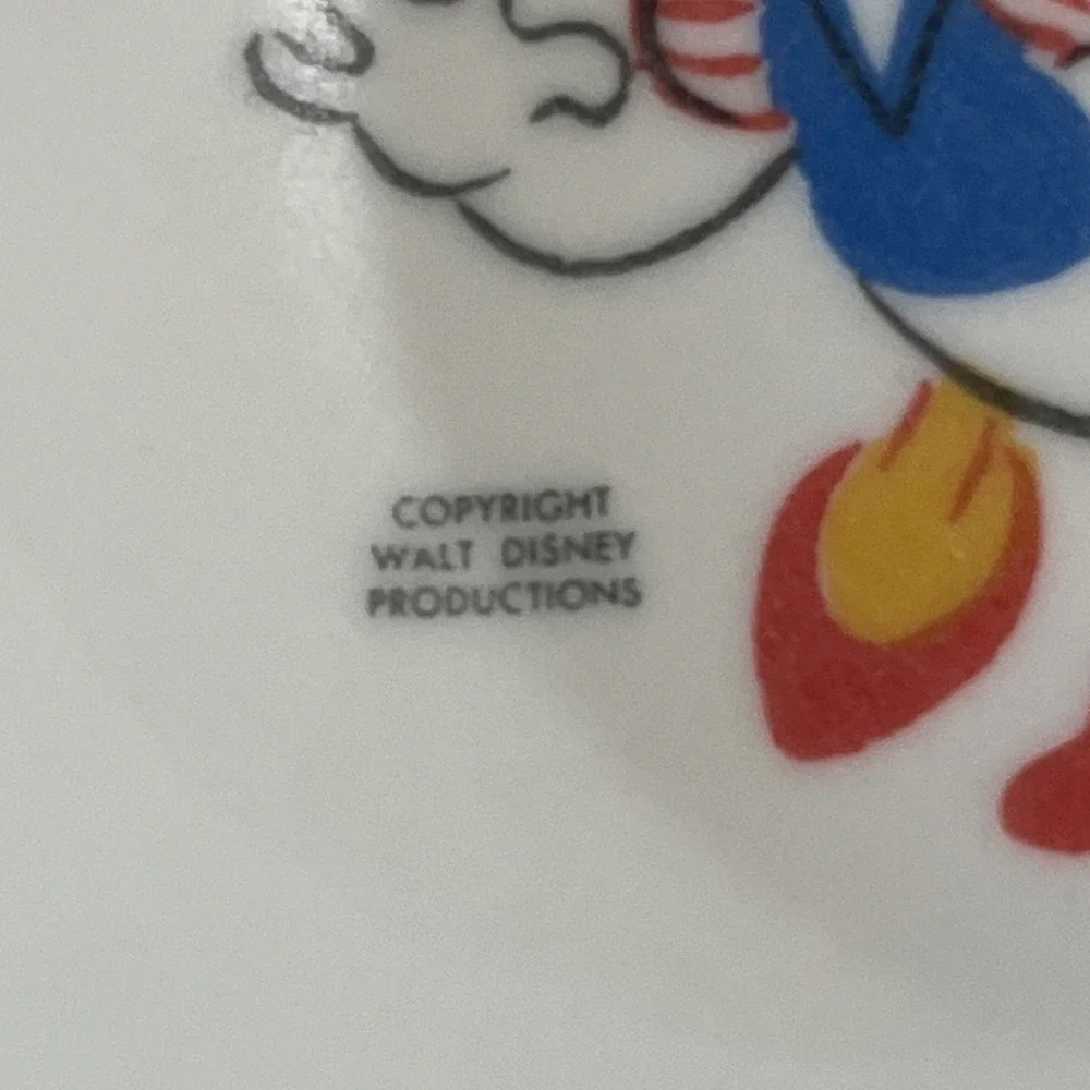 Walt‎ Disney-Daisy Duck-Small 5 In. Melamine Collector Bowl